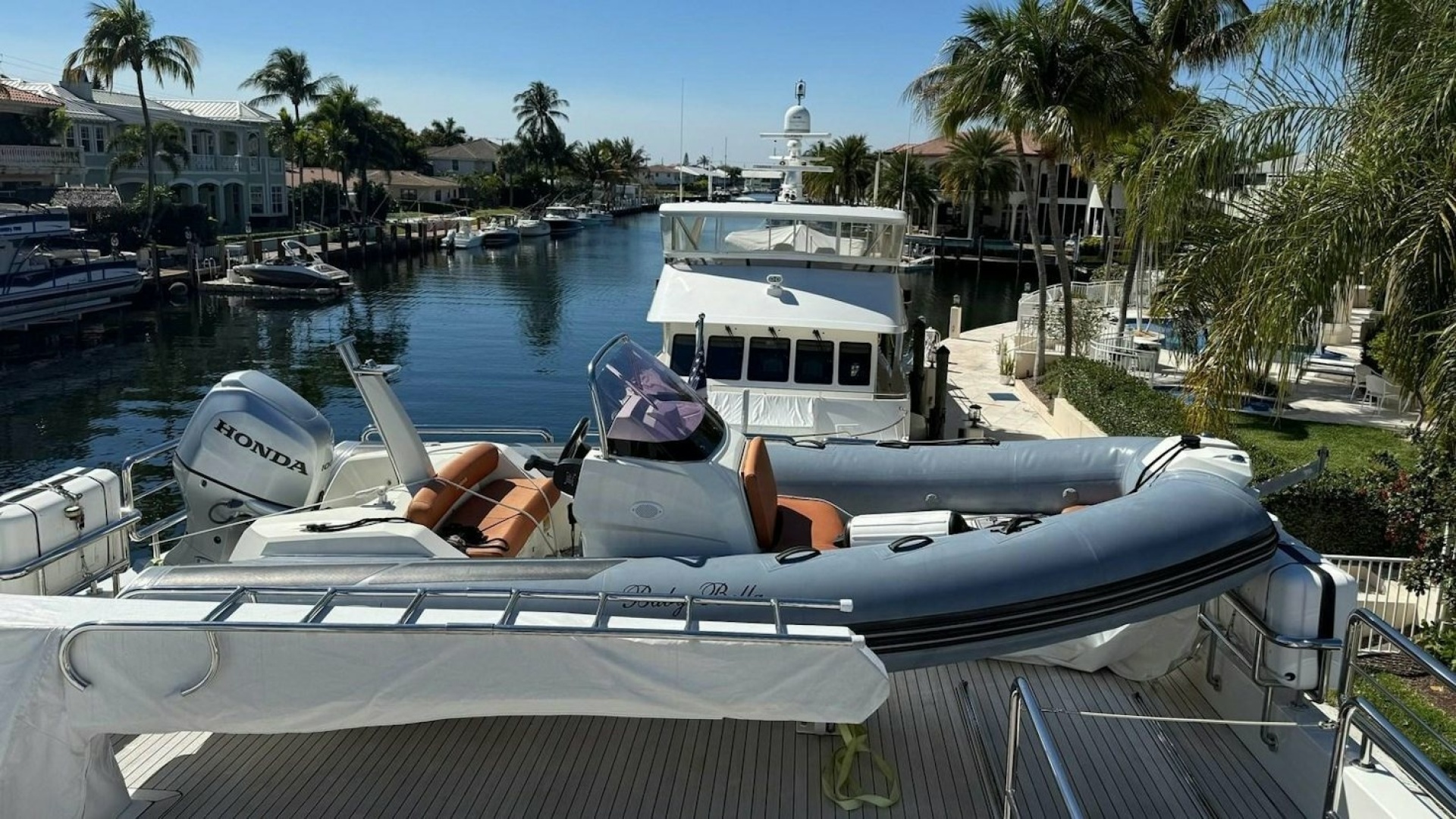BELLA LISA 100ft Ocean Alexander Yacht For Sale