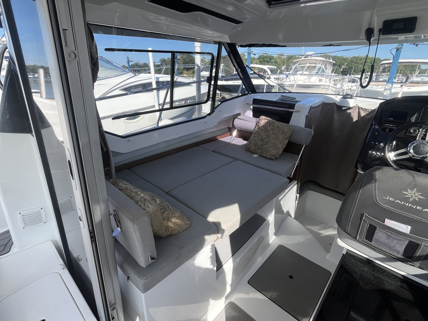 25ft Jeanneau Yacht For Sale 25ft Jeanneau Yacht For Sale