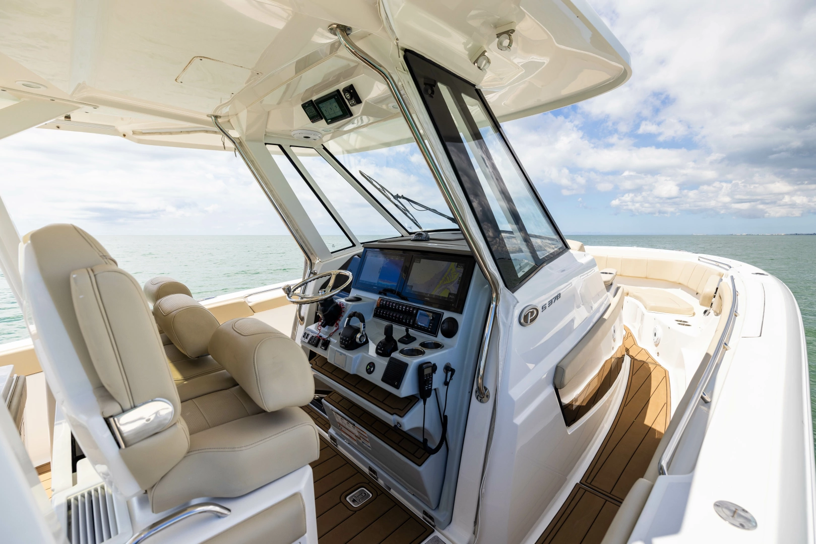 Pursuit S 378 Sport Yacht For Sale