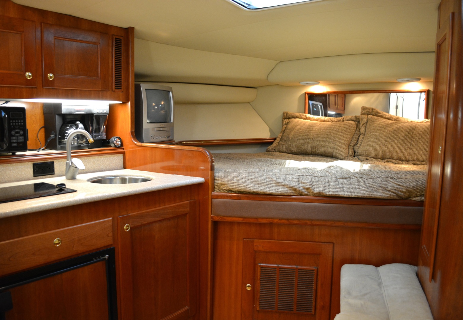 2006 Rampage 30 Express