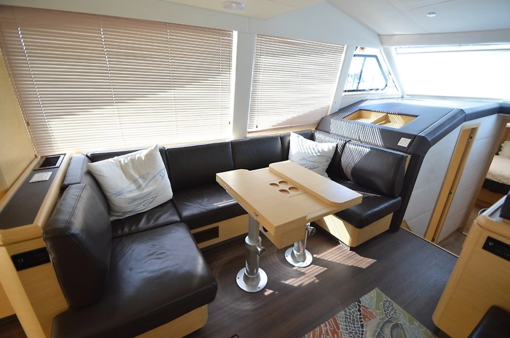 Greenline 48 Fly Hybrid Yacht For Sale