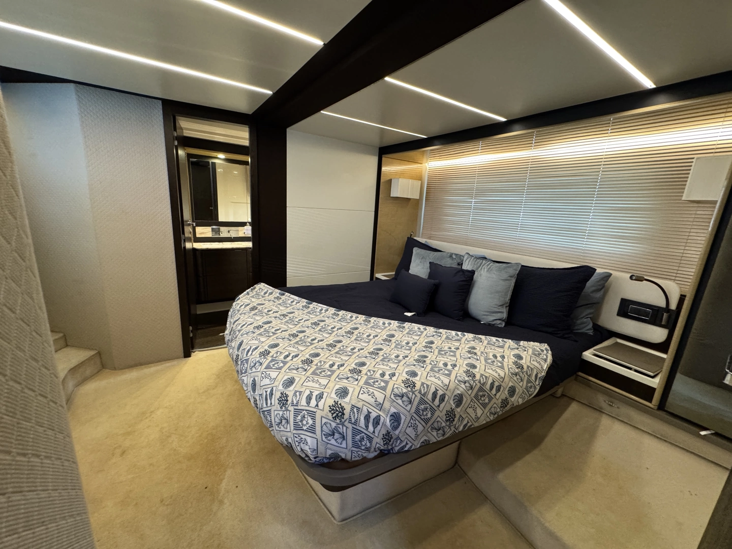 Azimut Fly Yacht For Sale