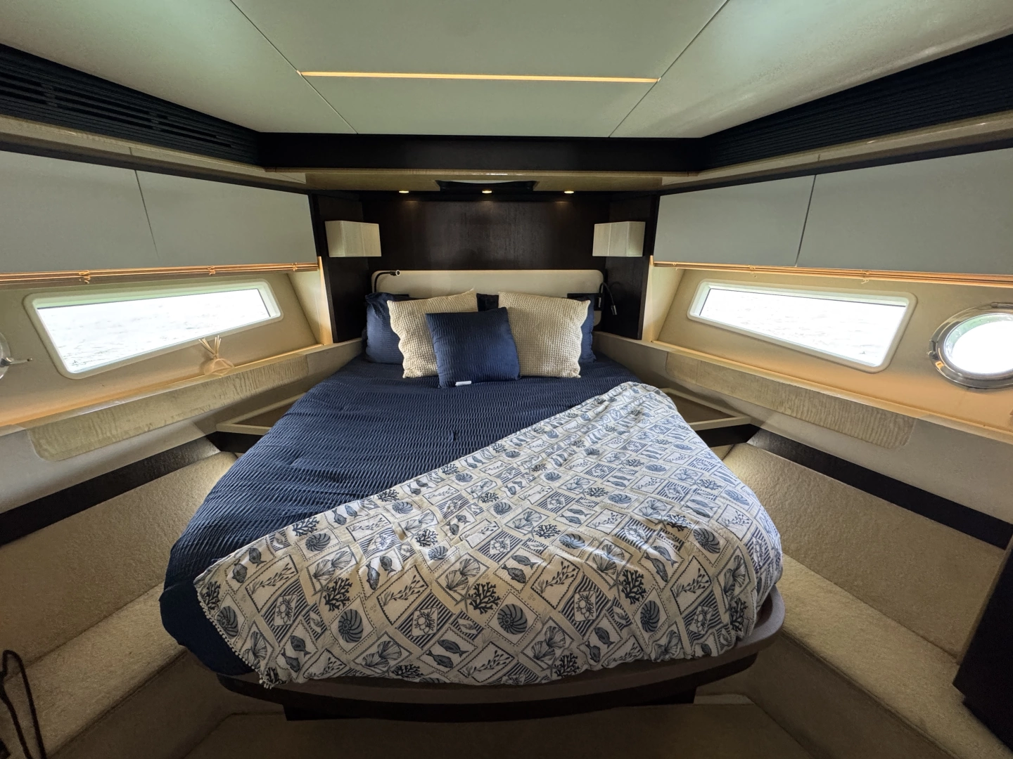 Azimut Fly Yacht For Sale