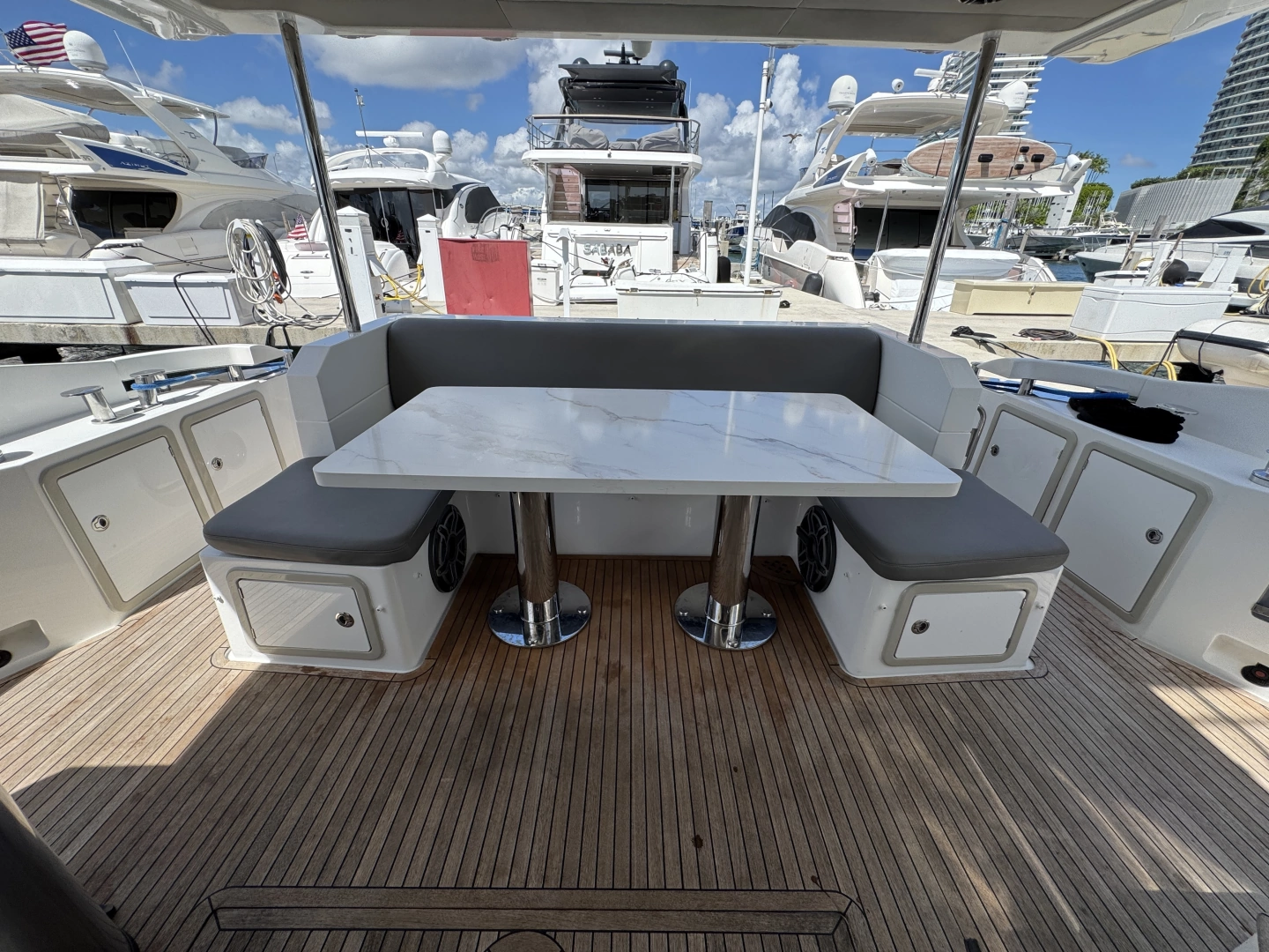 Azimut Fly Yacht For Sale