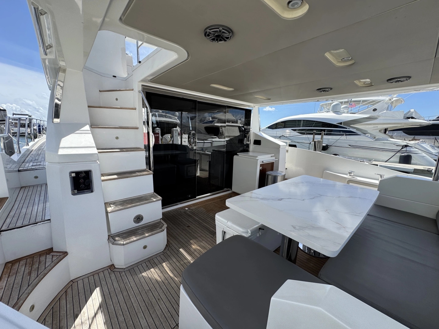 Azimut Fly Yacht For Sale