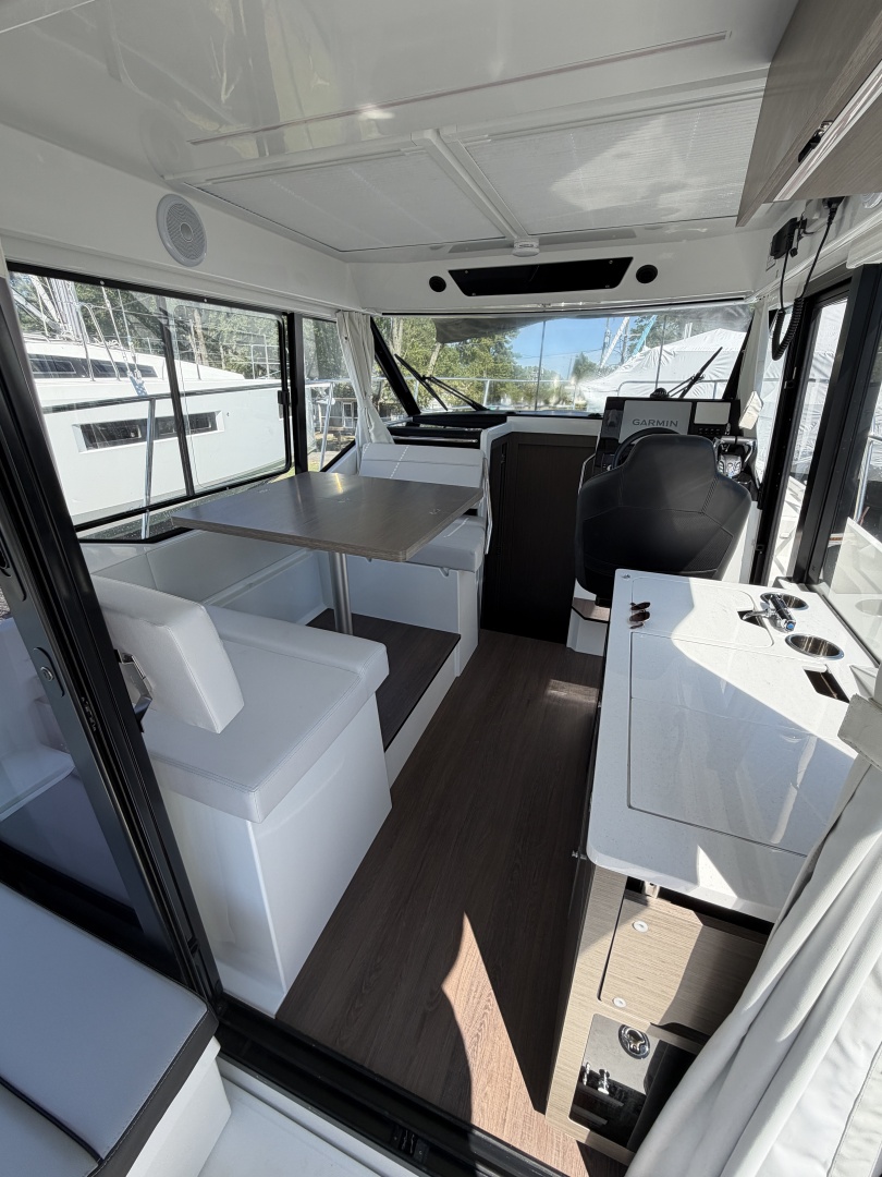 Beowulf 30ft Jeanneau Yacht For Sale