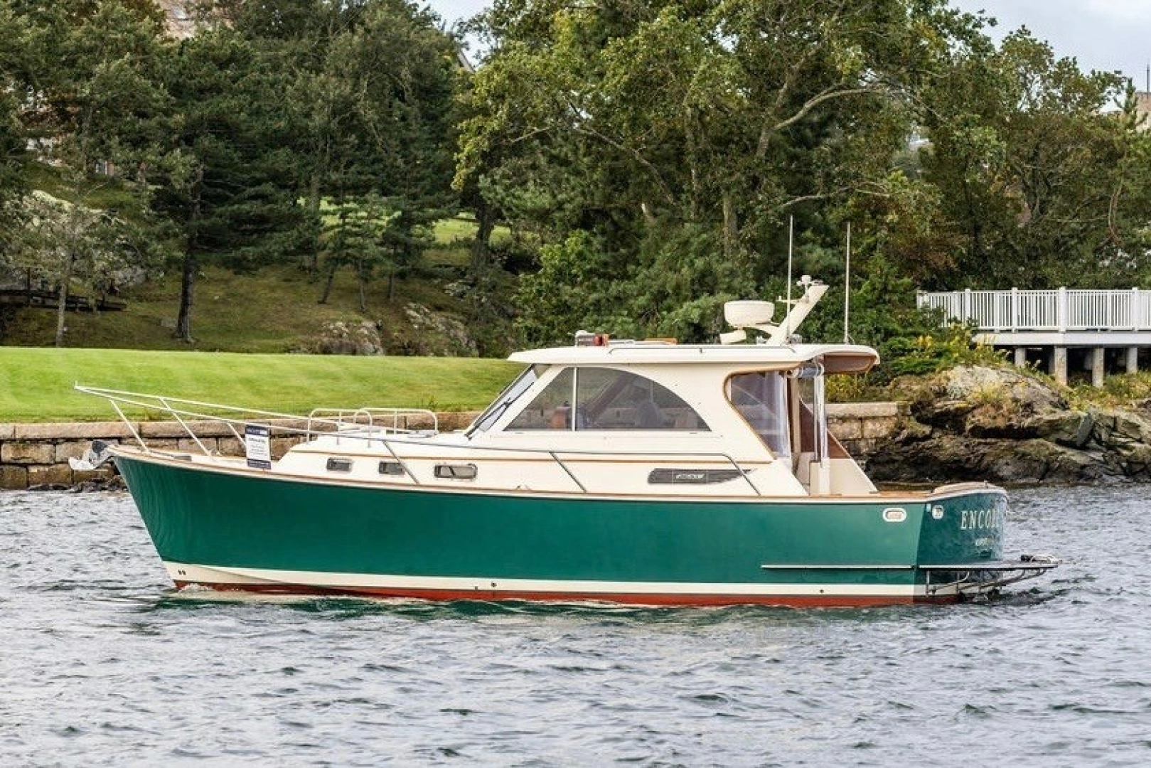 Legacy Yachts 32 Yacht For Sale