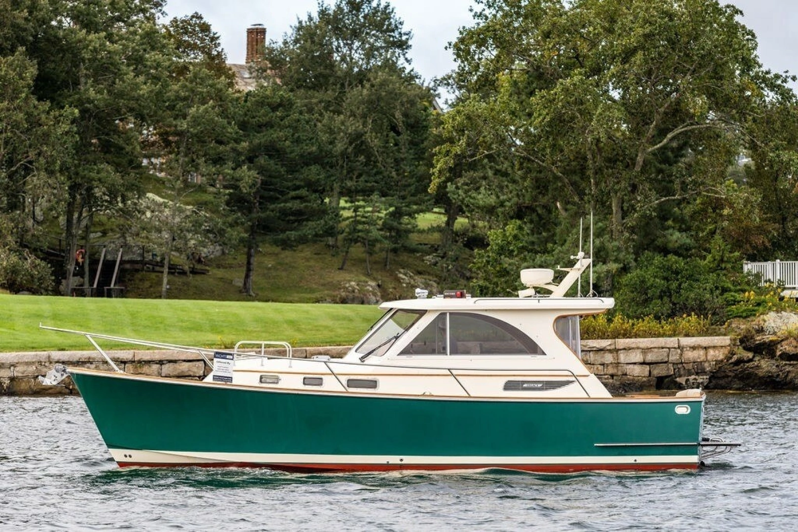 Legacy Yachts 32 Yacht For Sale