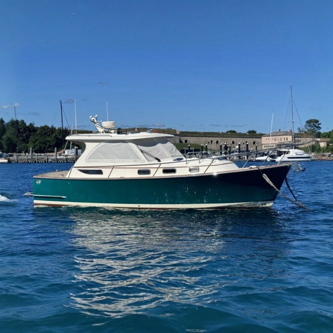 2007 Legacy Yachts 32, photo 1 of 8