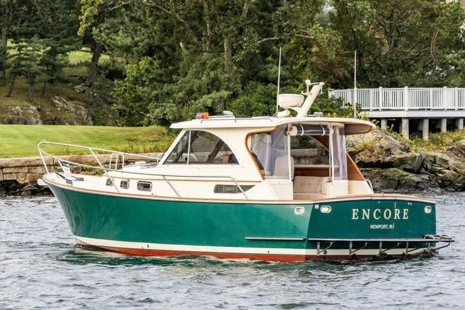 Legacy Yachts 32 Yacht For Sale