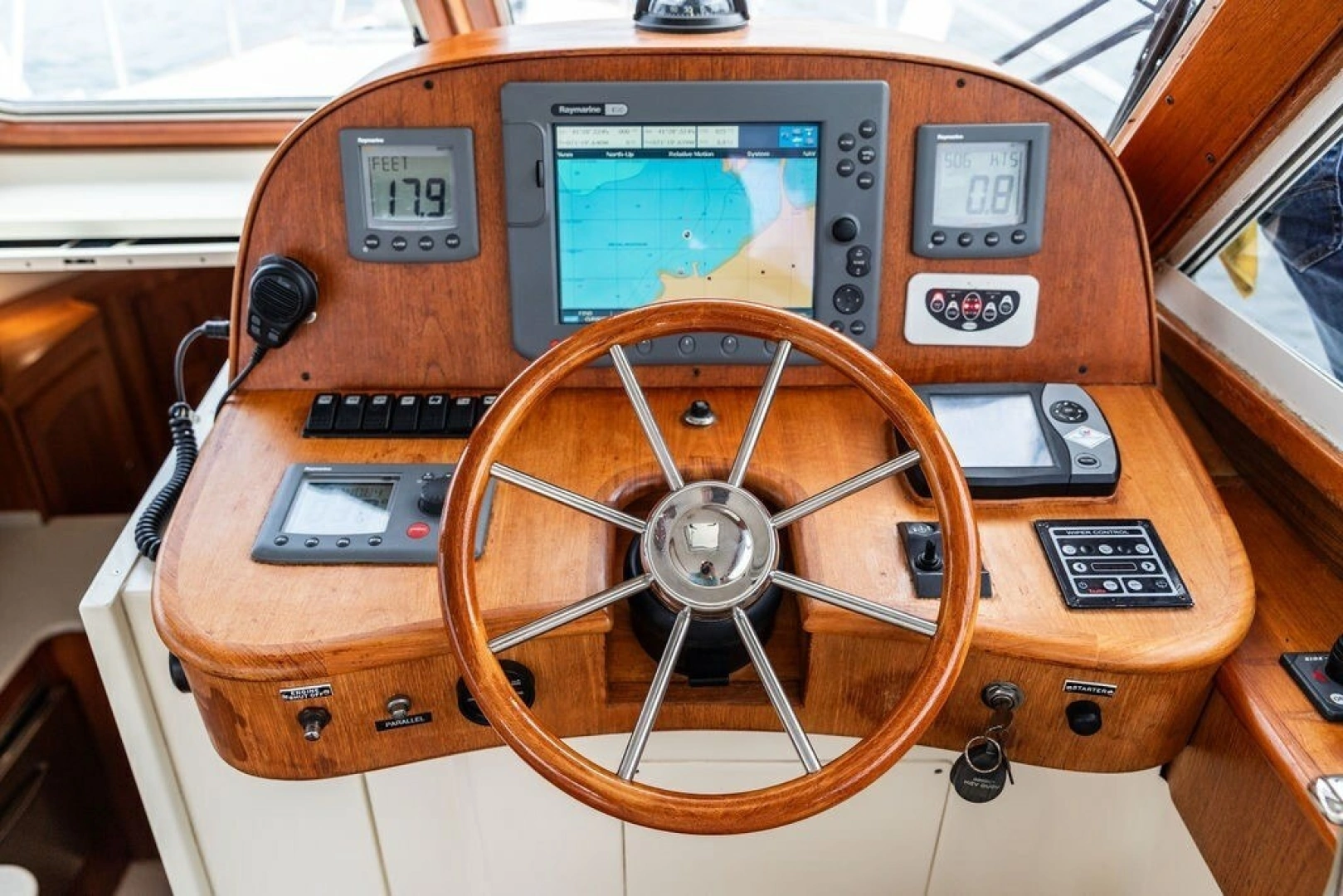 Legacy Yachts 32 Yacht For Sale