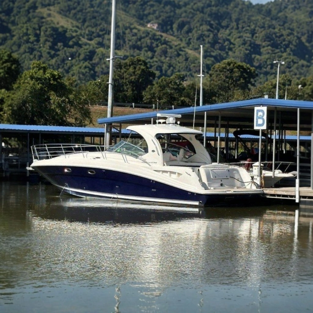 2005 Sea Ray 390 Sundancer, photo 1 of 30