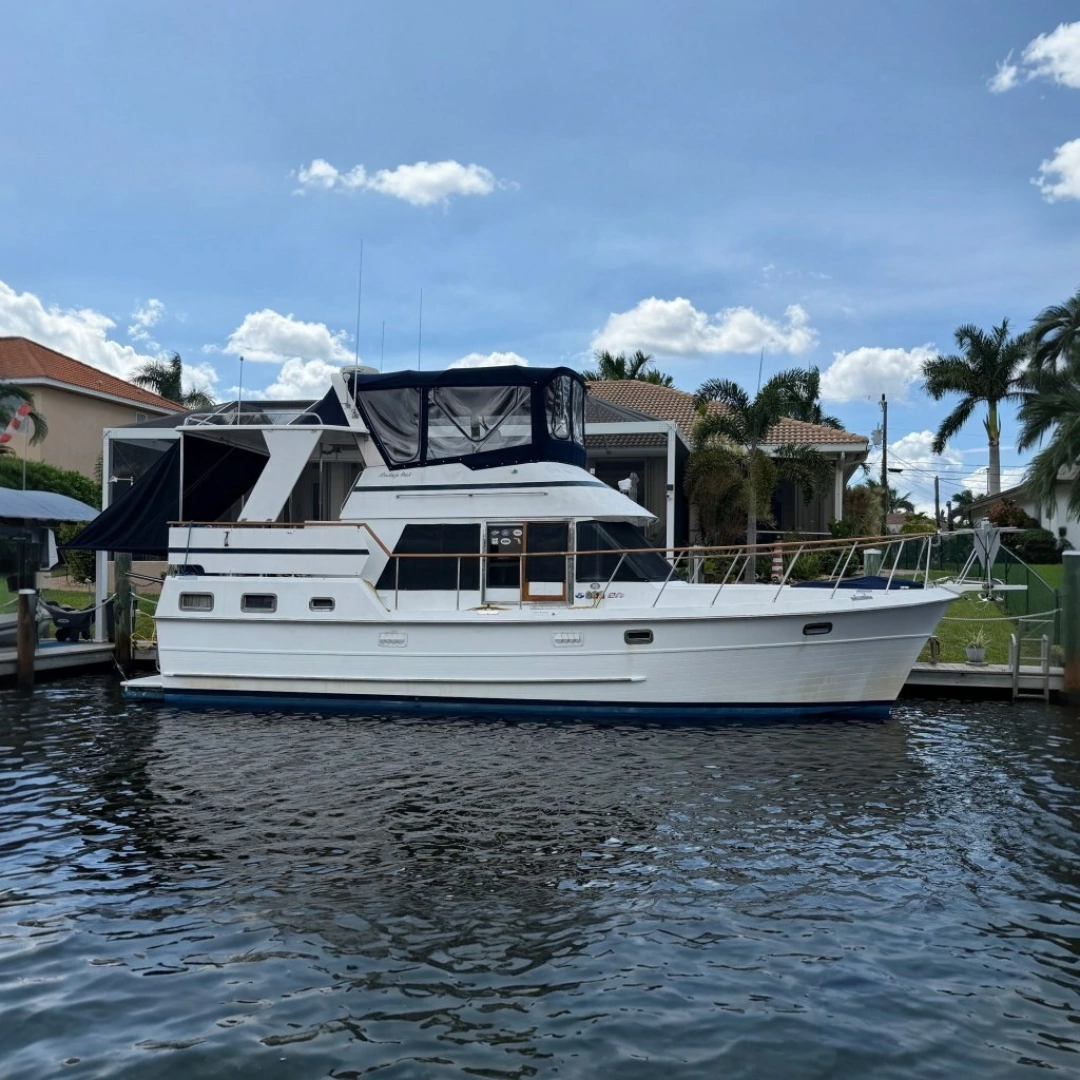 1998 Heritage East 36 Sundeck Trawler, photo 1 of 30
