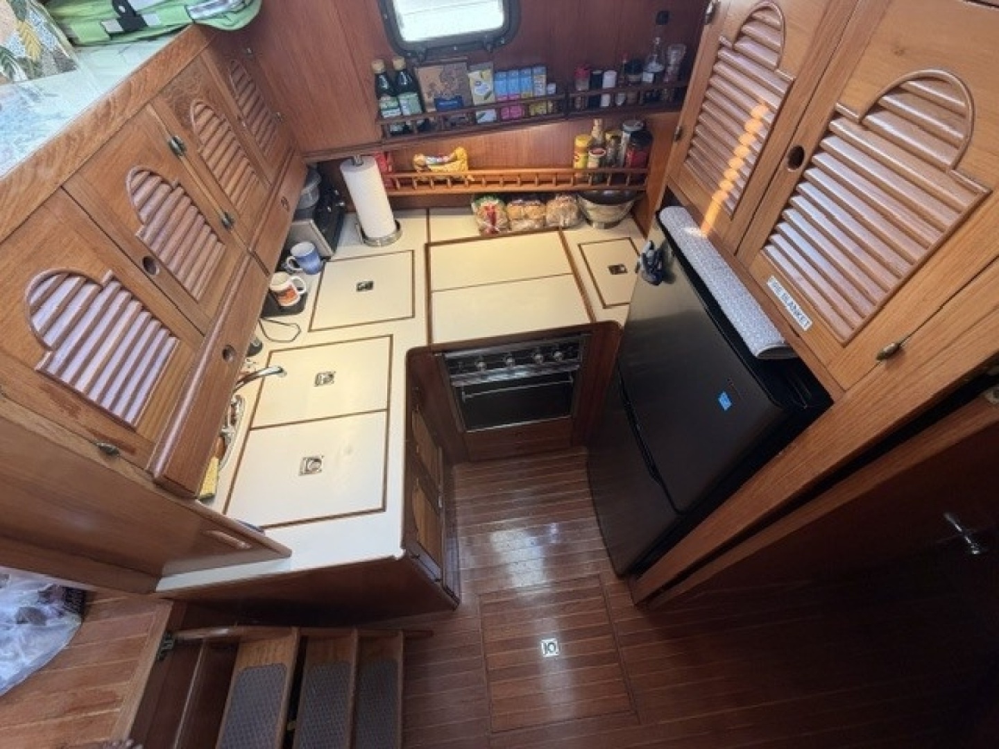 43ft Albin Yacht For Sale