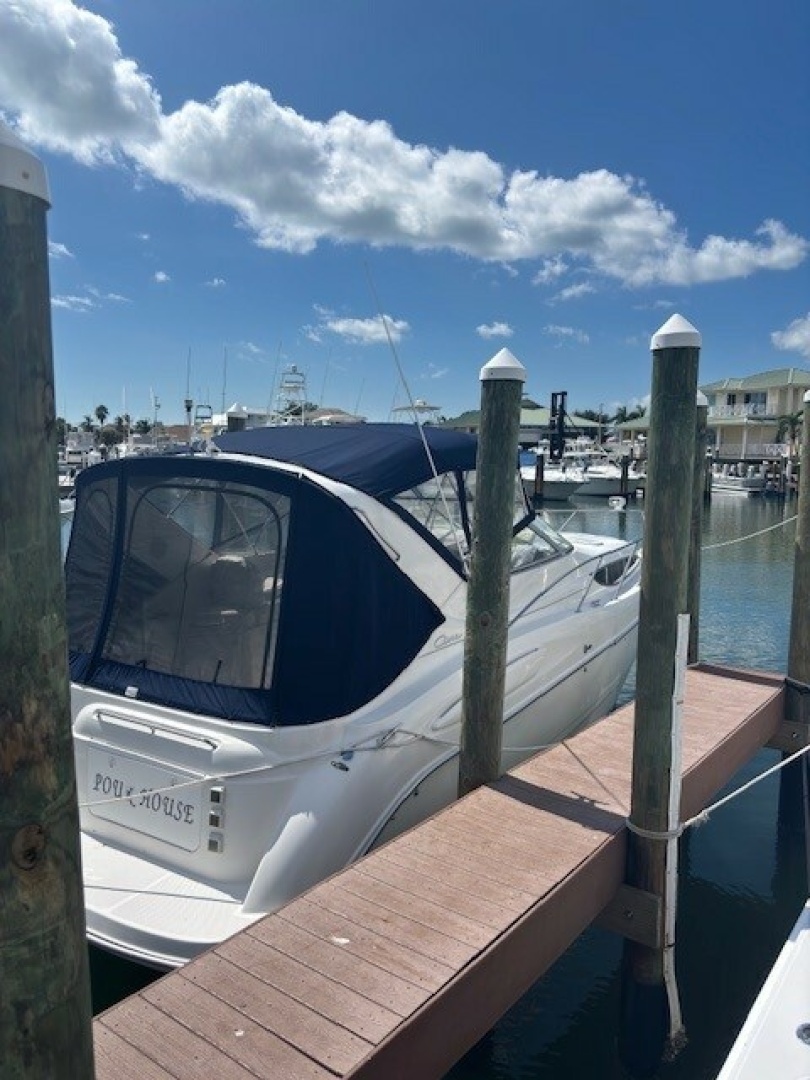 Pourhouse 32ft Bayliner Yacht For Sale
