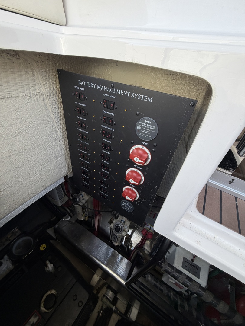 Knotty IV 46ft Regal Yacht For Sale