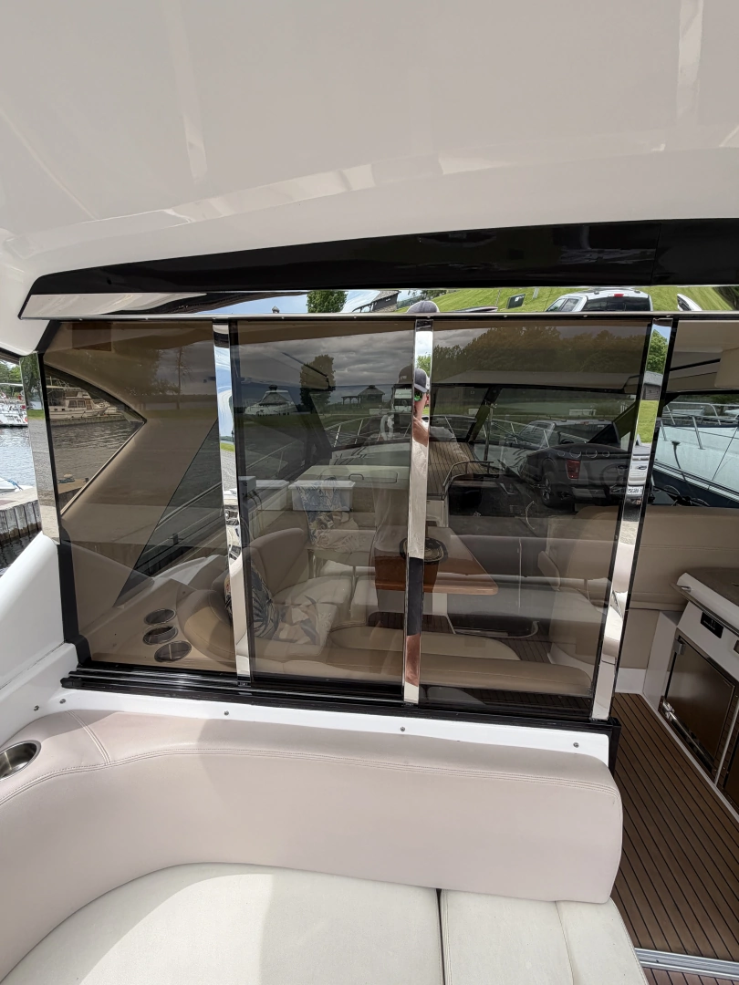 Regal 46 Sports Coupe Yacht For Sale