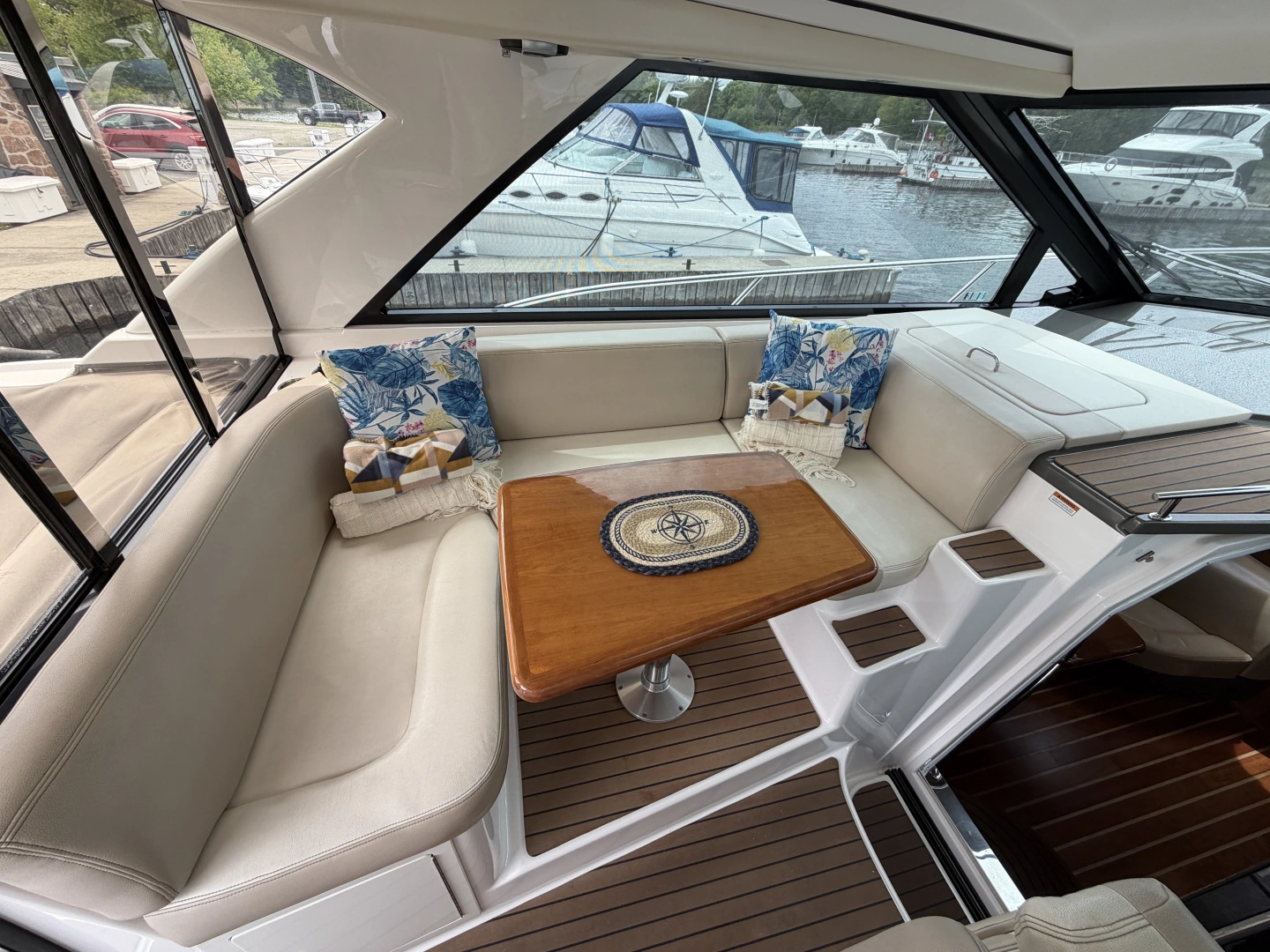 Regal 46 Sports Coupe Yacht For Sale