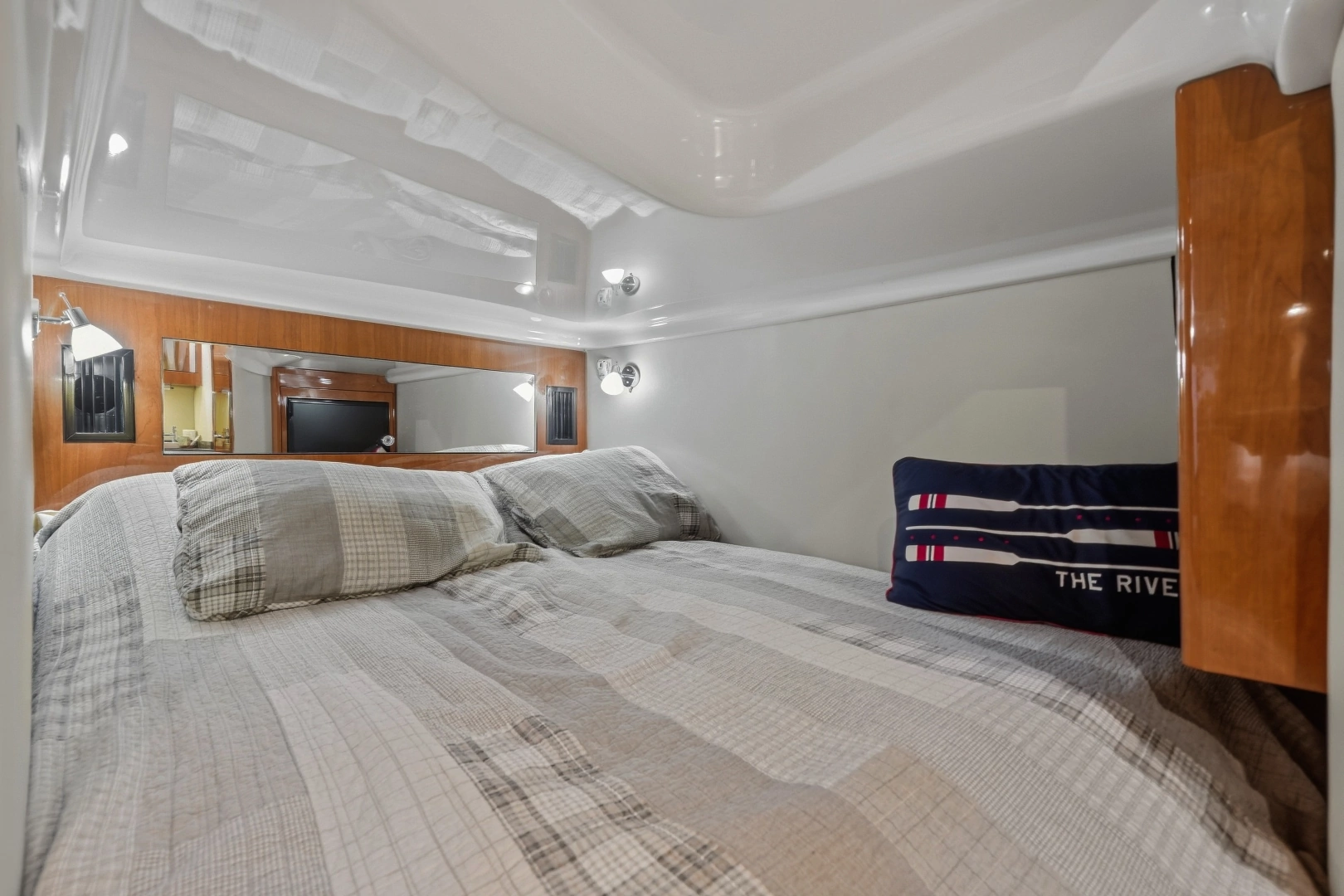 Regal 46 Sports Coupe Yacht For Sale