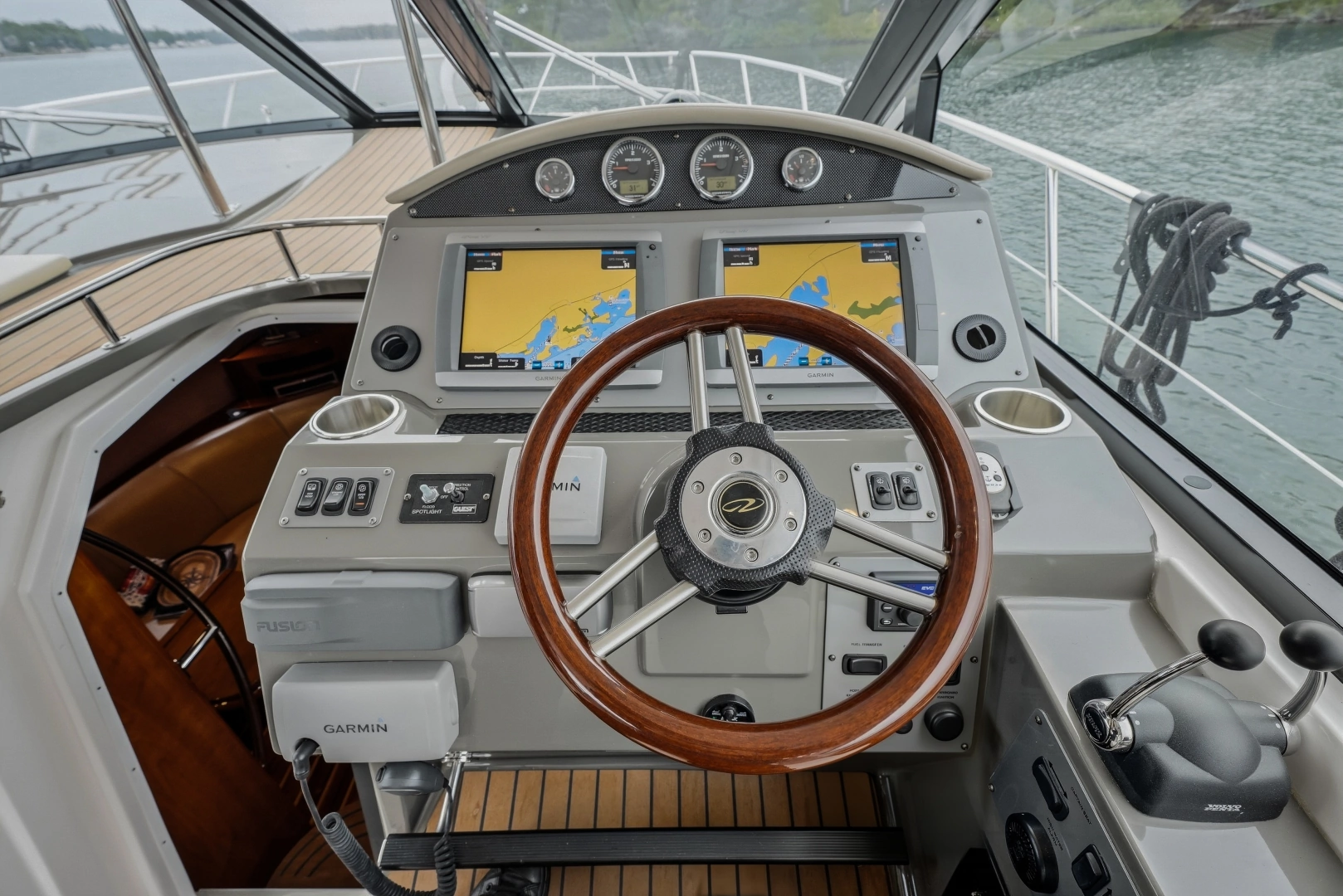 Regal 46 Sports Coupe Yacht For Sale
