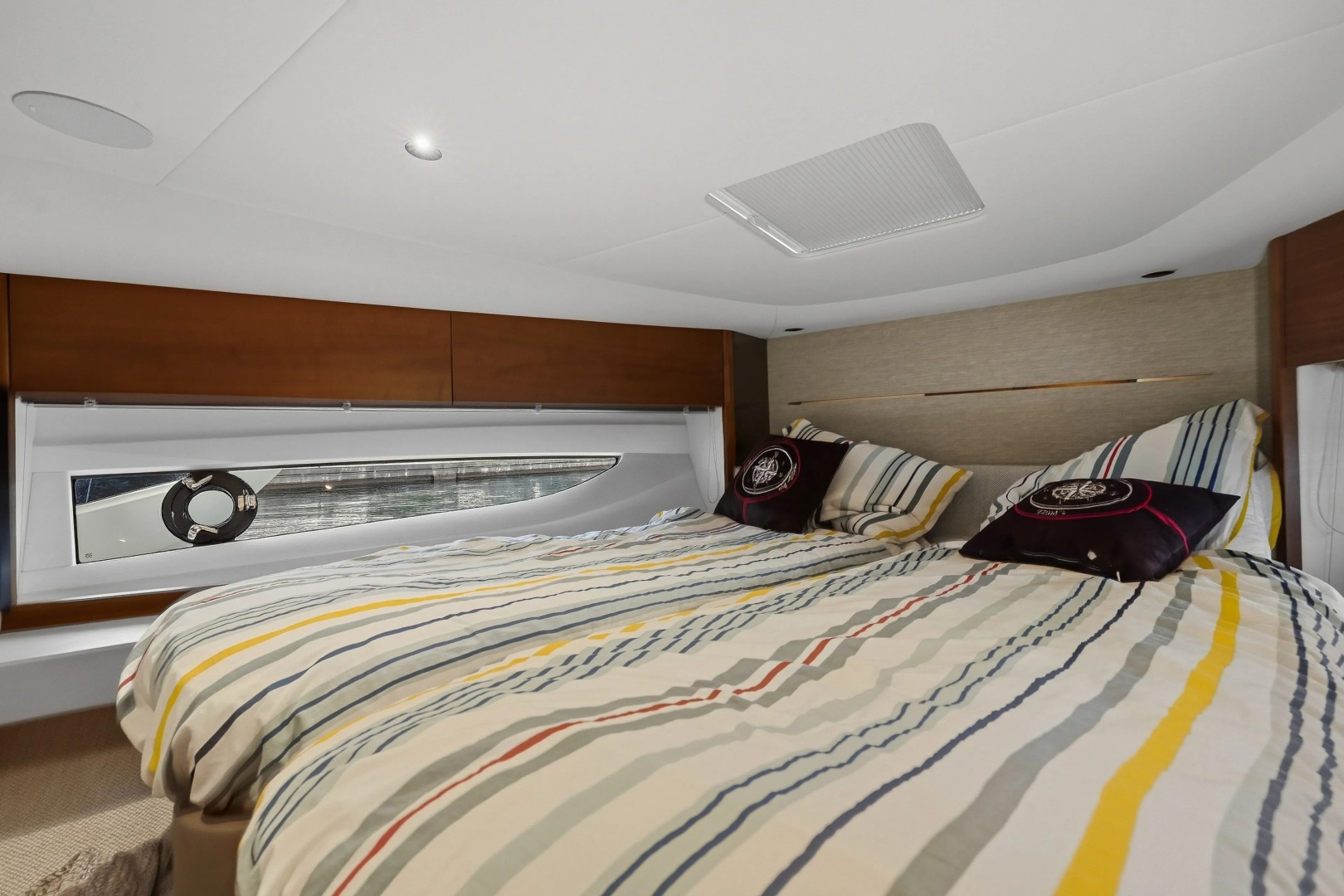 2023 Princess V50 Deck Saloon