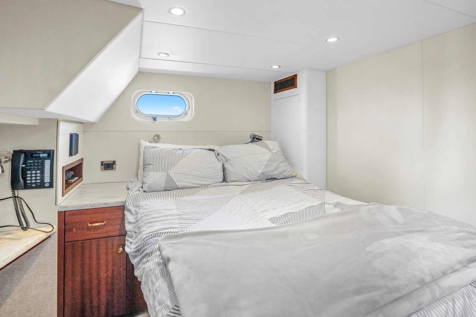 Pacific Mariner Pilothouse Motor Yacht Yacht For Sale