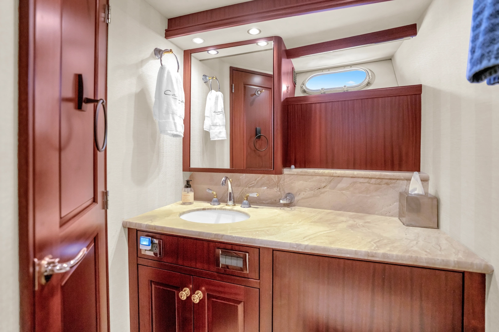 Pacific Mariner Pilothouse Motor Yacht Yacht For Sale