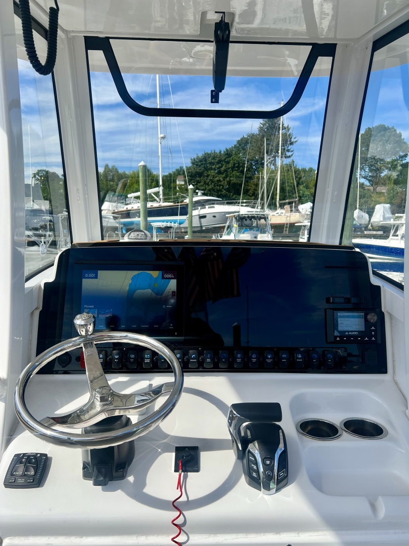 2024 Sea Hunt Ultra 255 SE — photograph 5