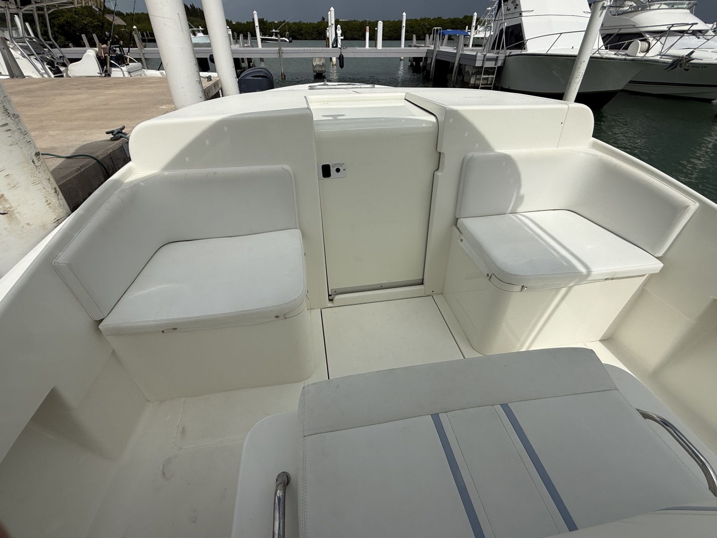 2012 SeaVee 320B — photograph 5