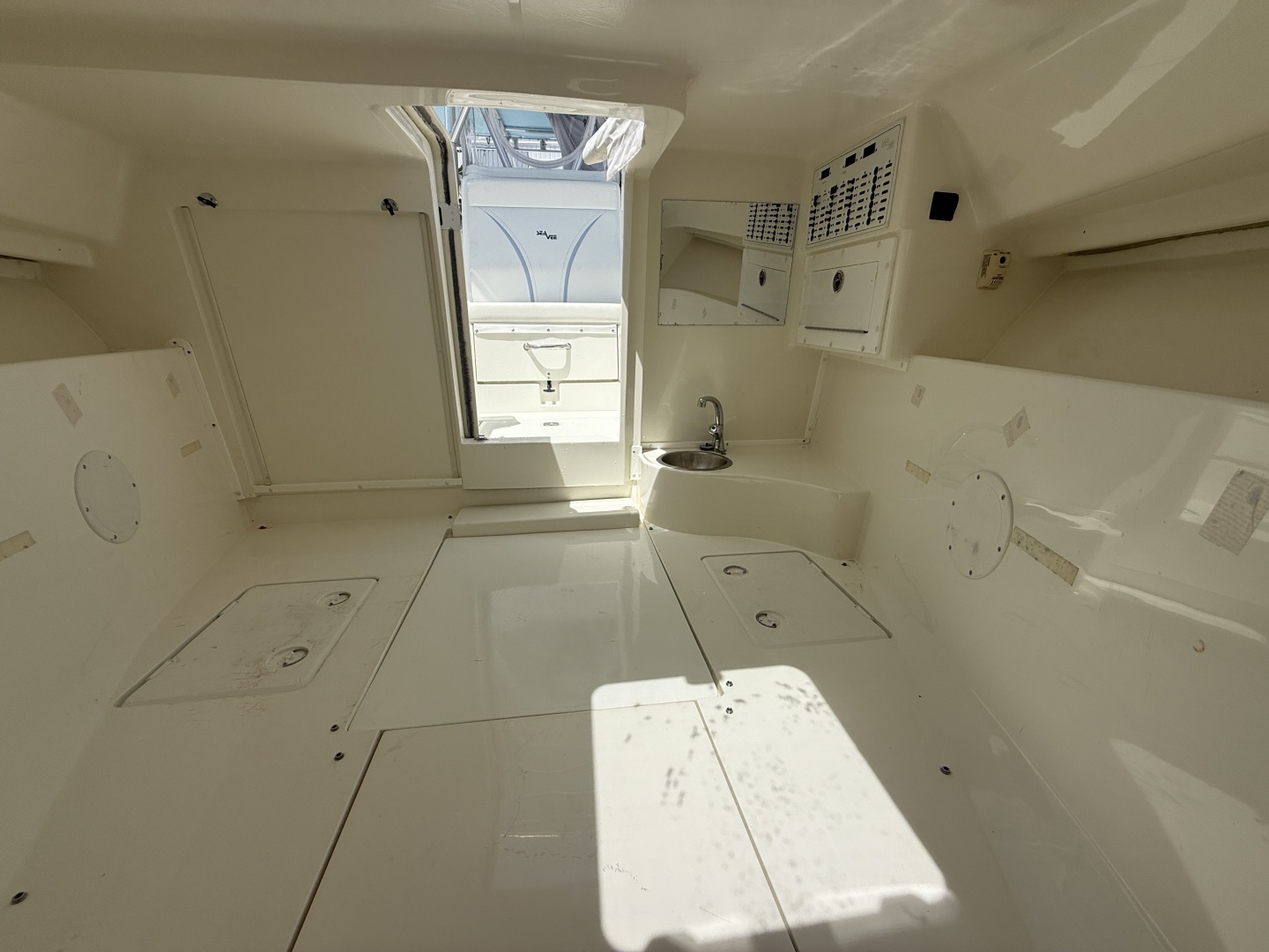 32ft SeaVee Yacht For Sale 32ft SeaVee Yacht For Sale