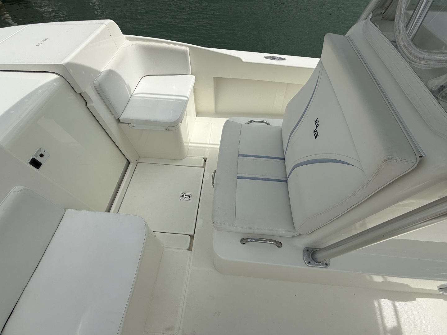 32ft SeaVee Yacht For Sale 32ft SeaVee Yacht For Sale