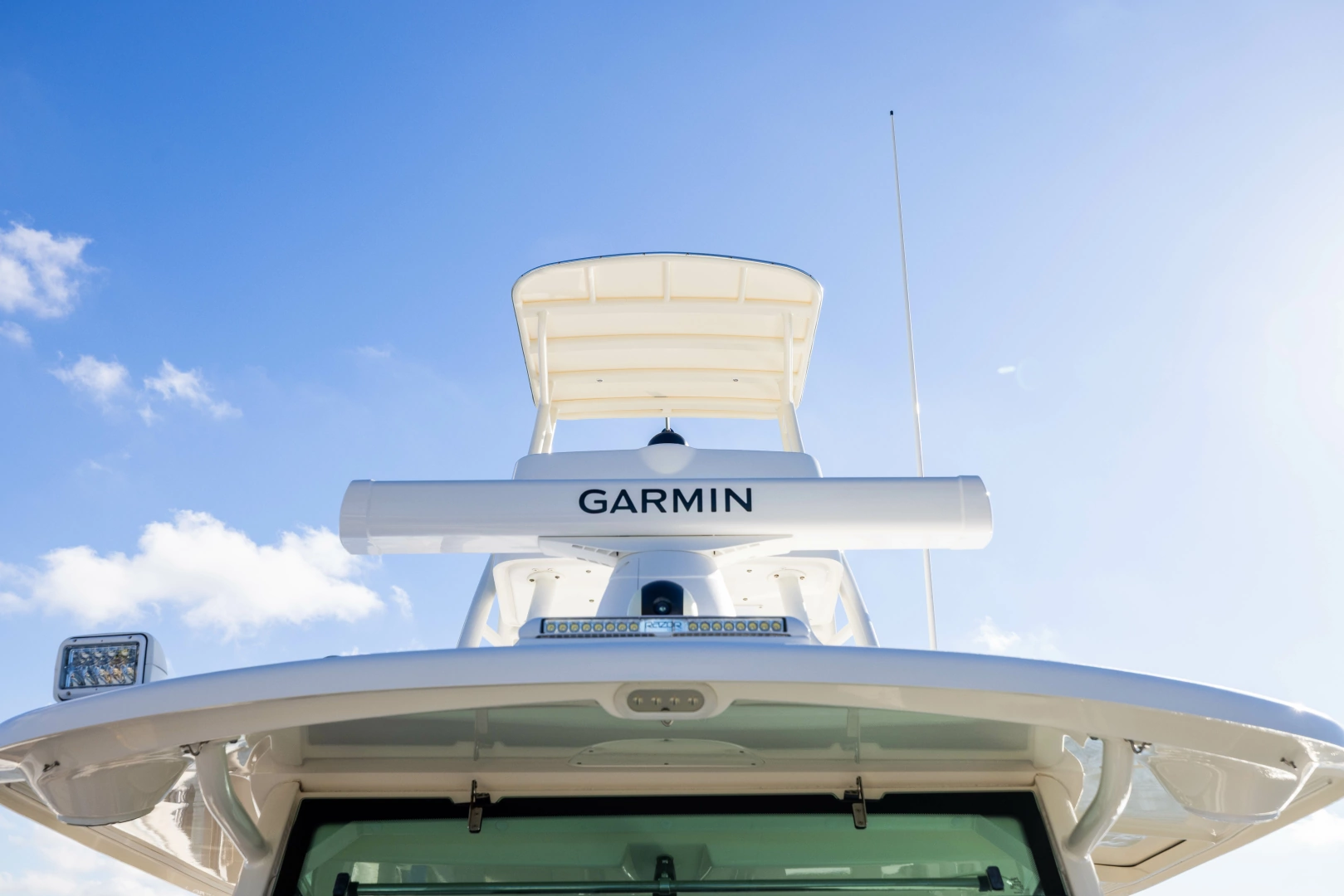 Boston Whaler 370 Outrage Yacht For Sale