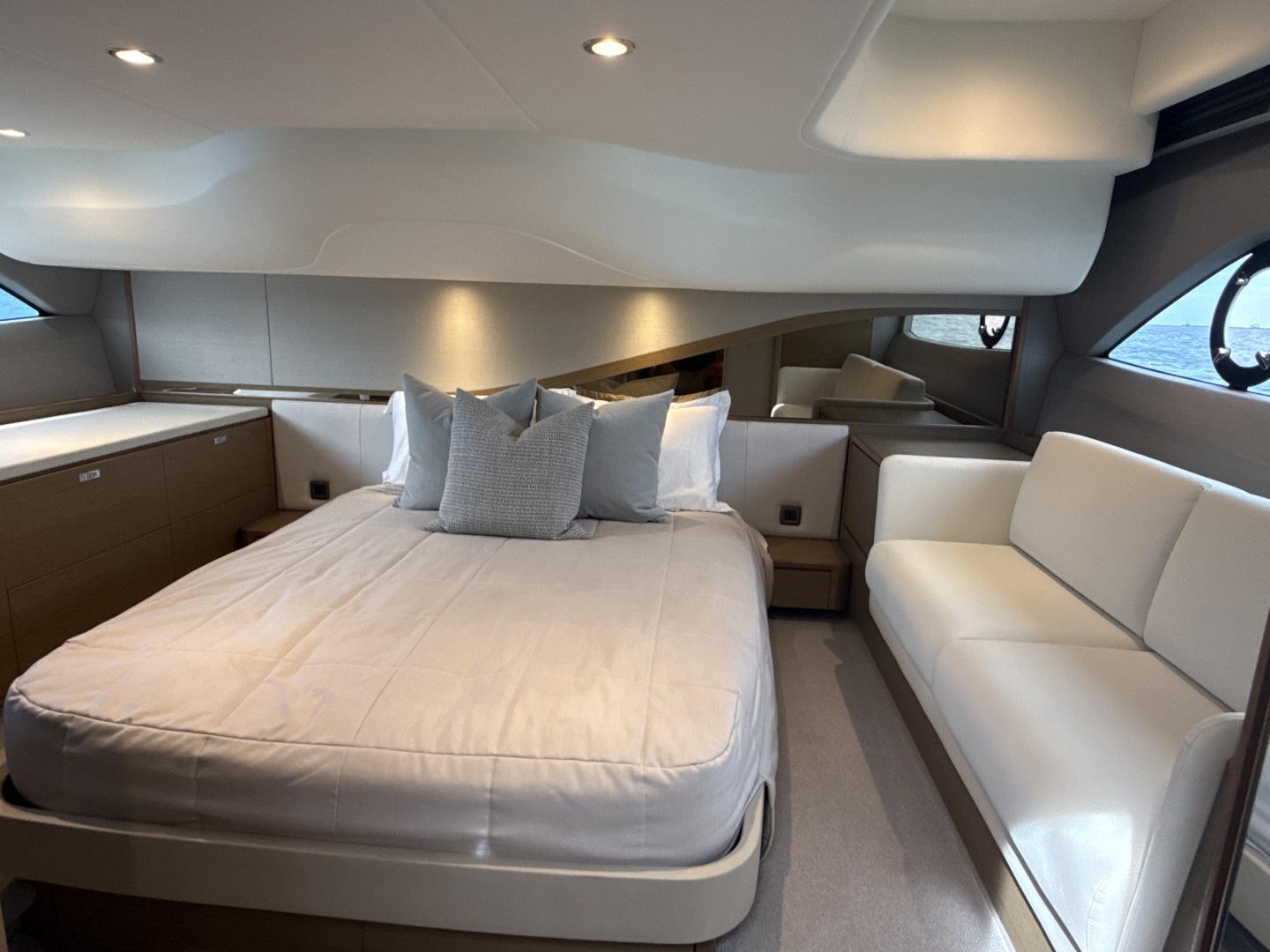 2023 Princess F45