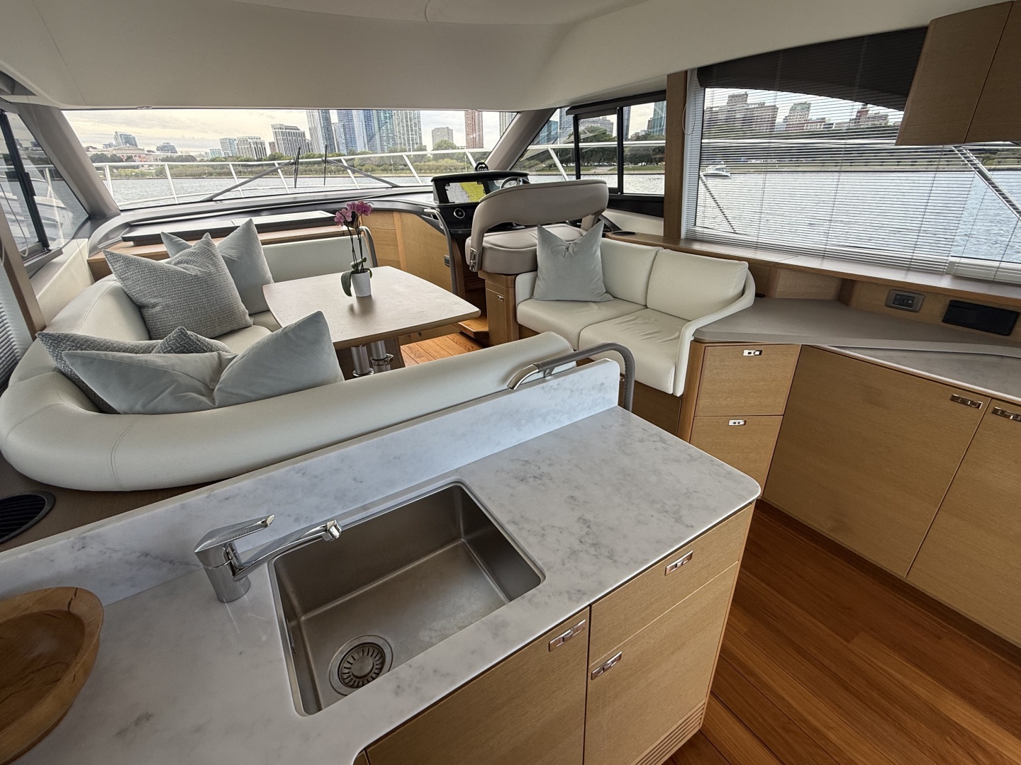 2023 Princess F45