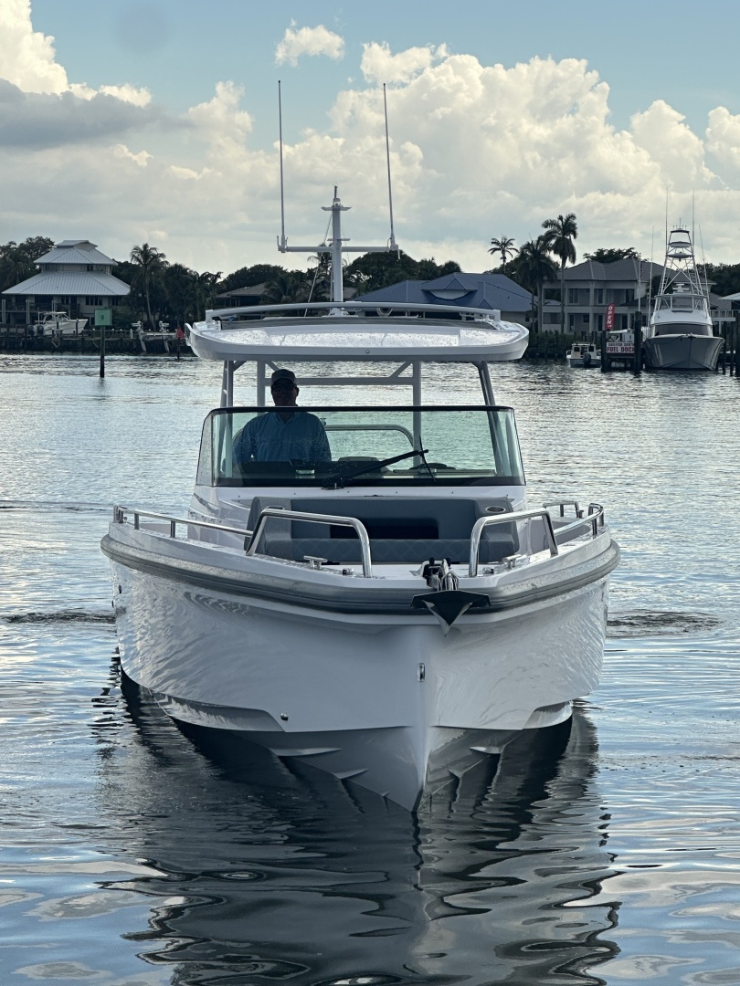 2024 Axopar 37 Sun Top