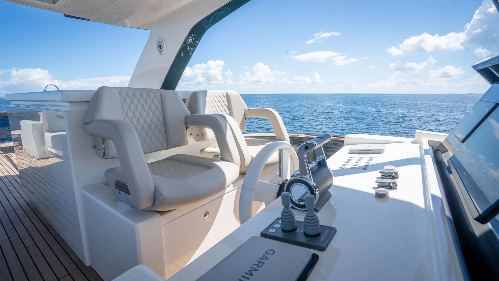 Astondoa Fly Yacht For Sale