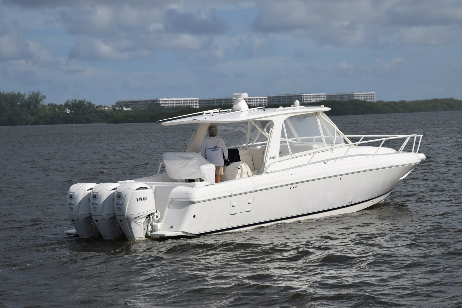 ISLA REINA, 39' Intrepid 2010