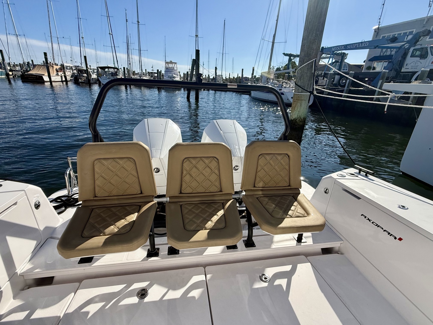 2021 Axopar 37 XC Cross Cabin