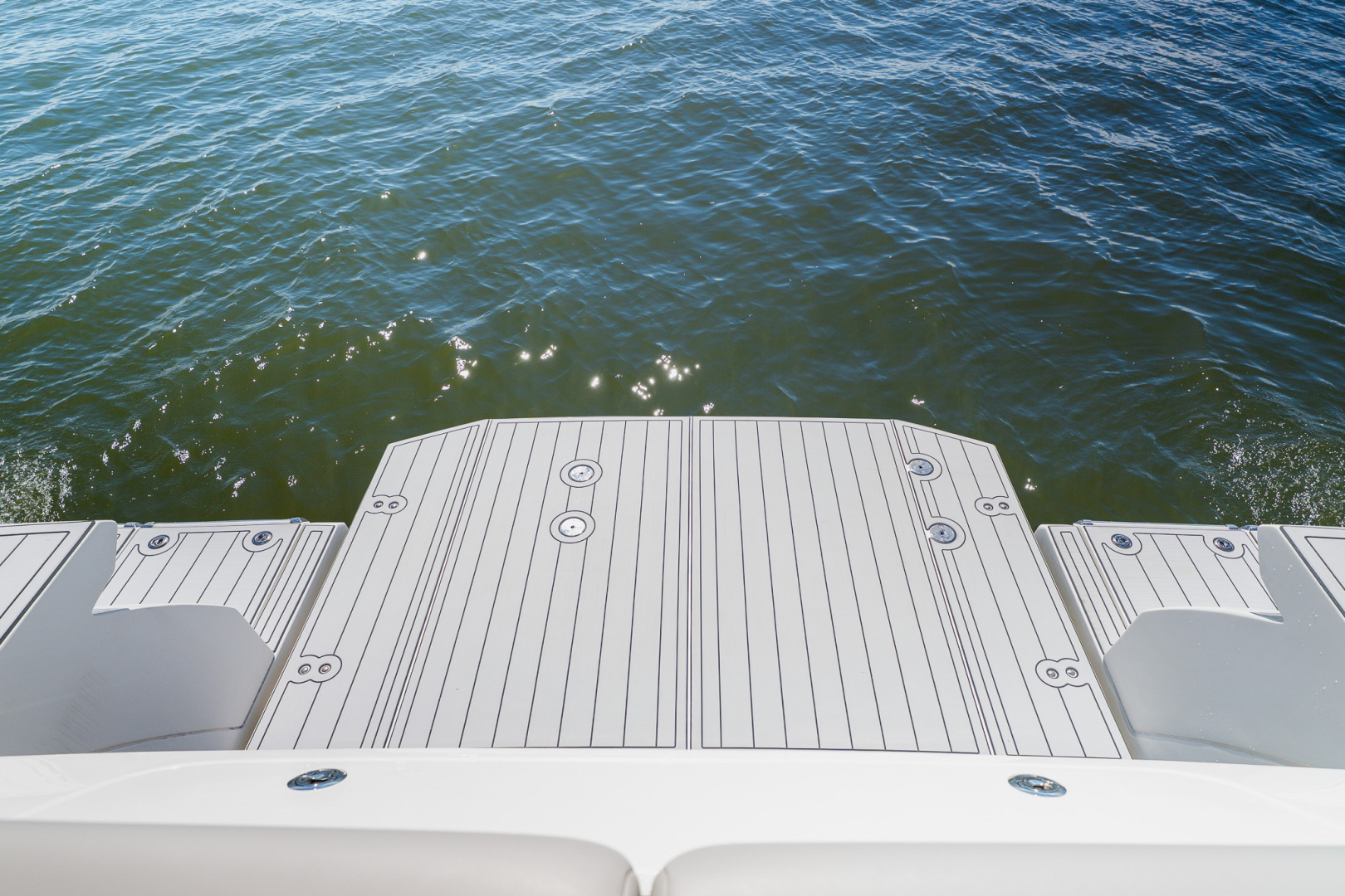 2022 Aquila 54 YACHT