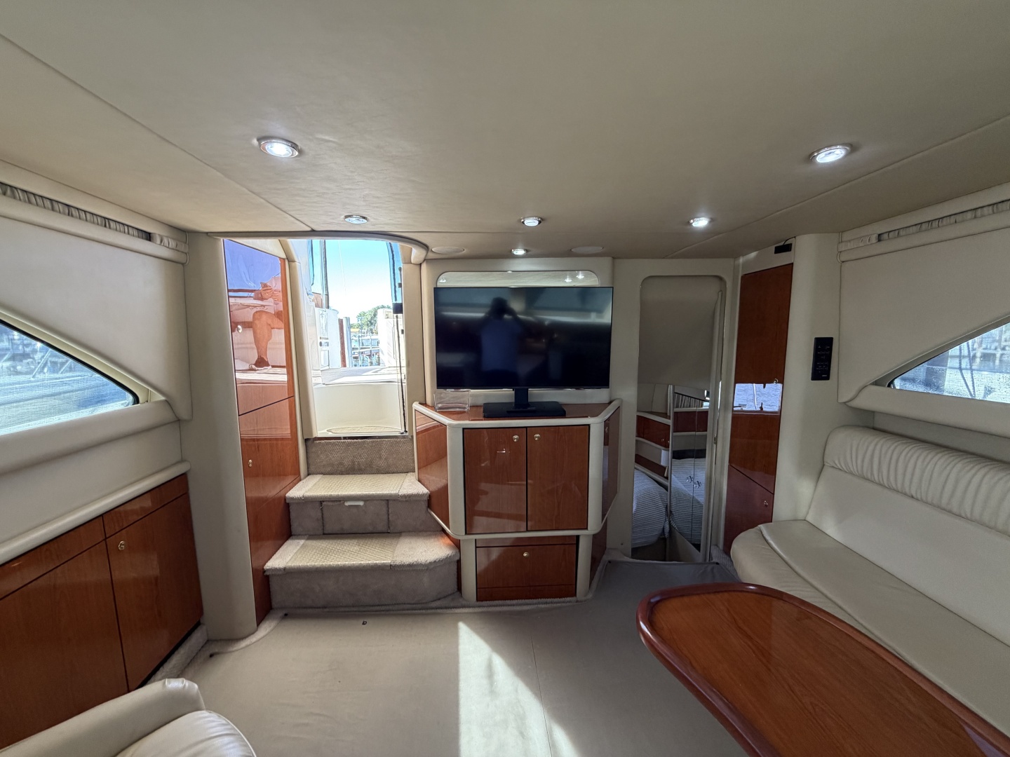 2000 Sea Ray 380 Aft Cabin