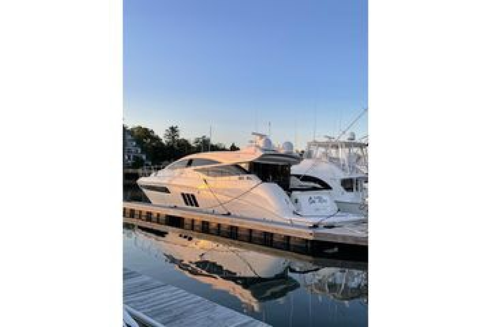 2018 Sea Ray L590 — photograph 3