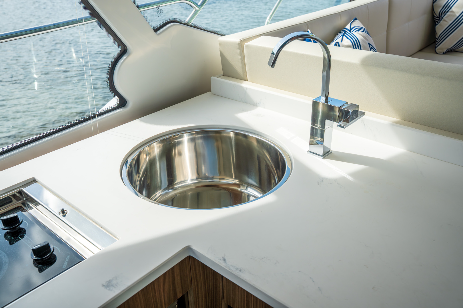 50ft Cruisers Yachts Yacht For Sale 50ft Cruisers Yachts Yacht For Sale