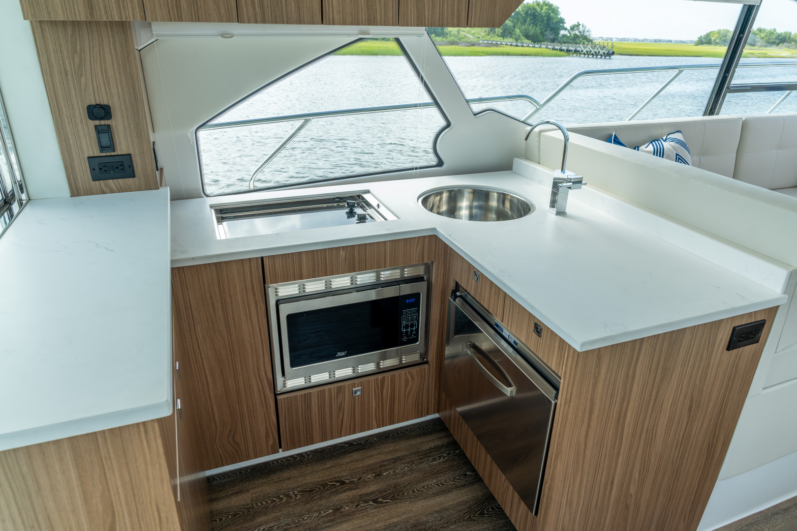 50ft Cruisers Yachts Yacht For Sale 50ft Cruisers Yachts Yacht For Sale