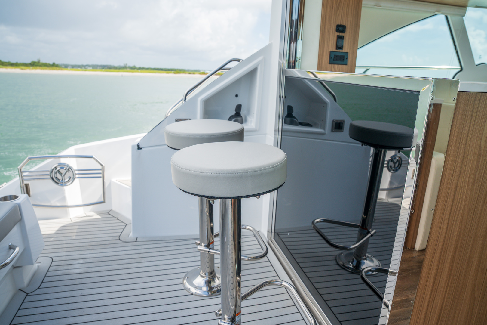 50ft Cruisers Yachts Yacht For Sale 50ft Cruisers Yachts Yacht For Sale