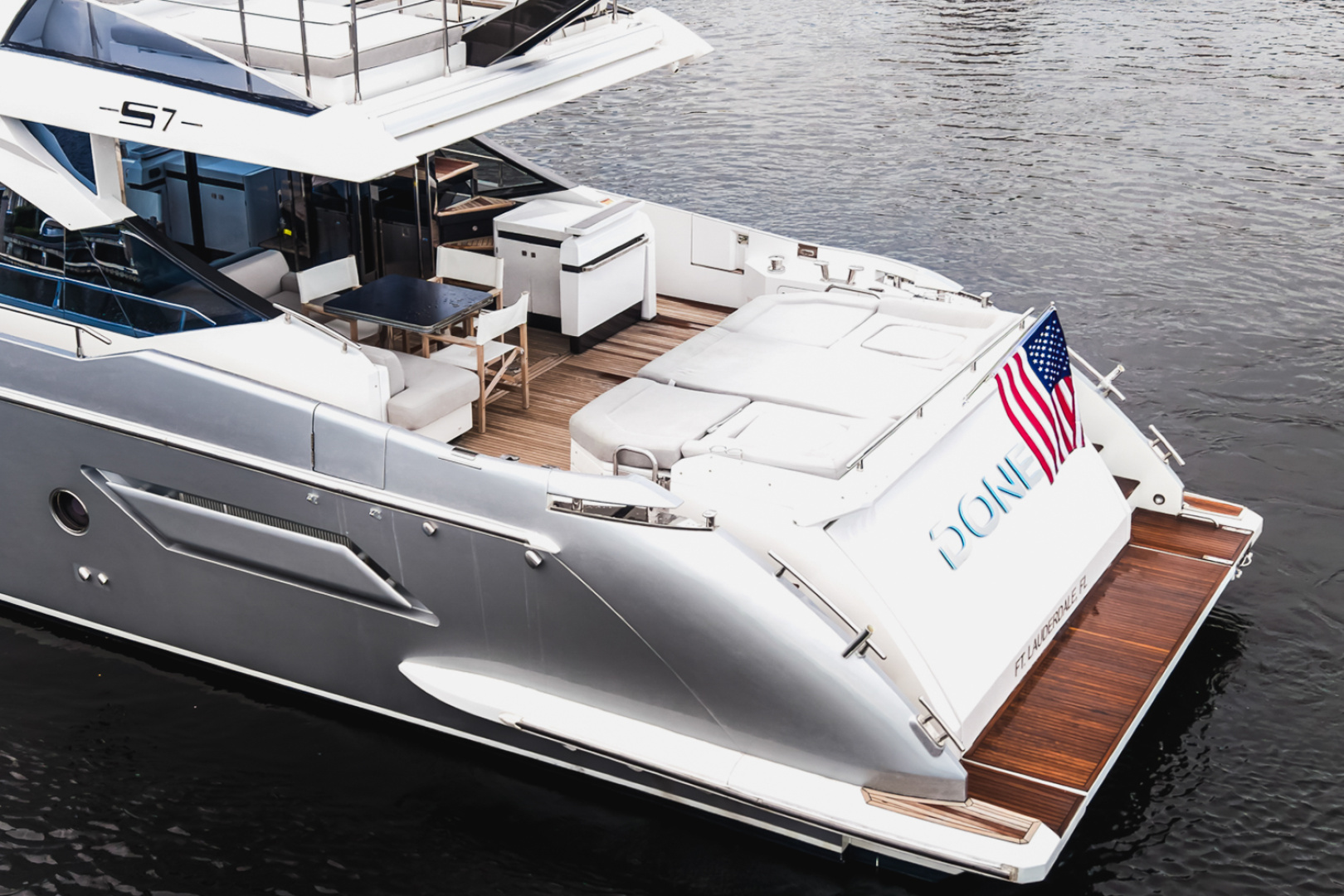 2019 Azimut S7