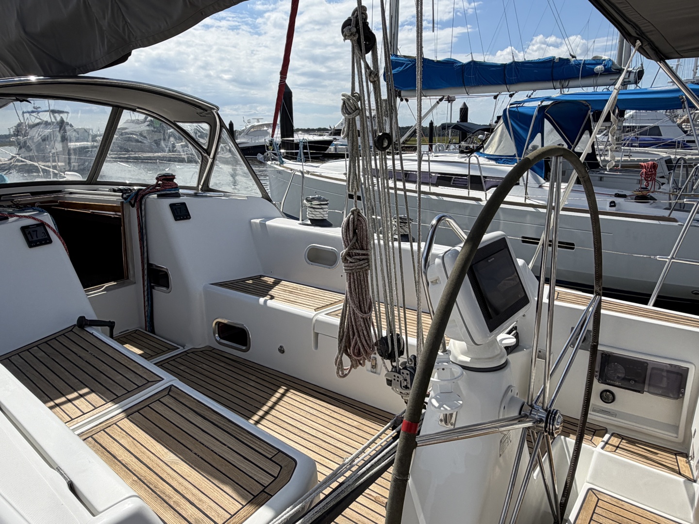 Island Flyer 40ft Wauquiez Yacht For Sale