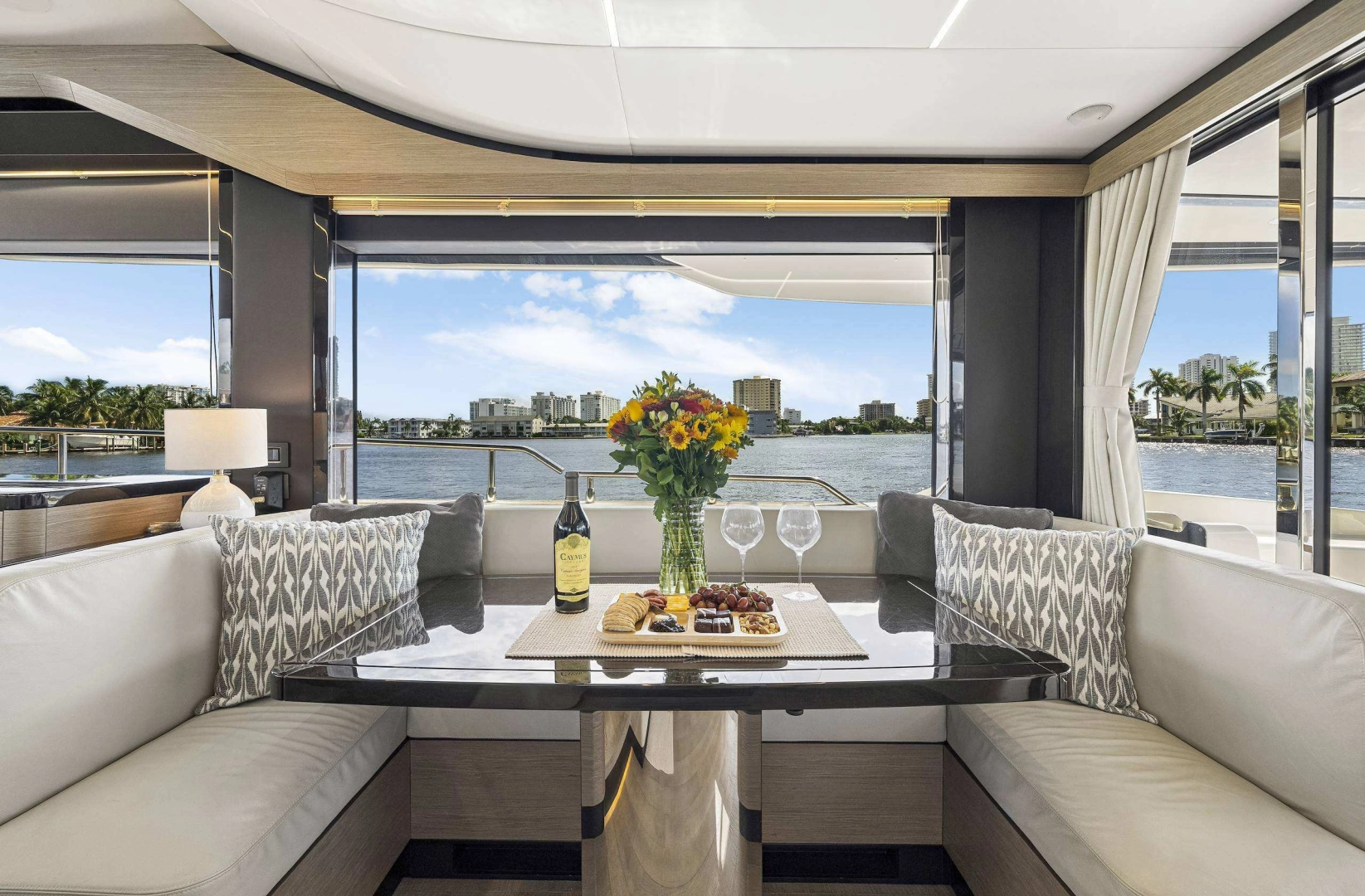 Absolute Navetta 58 Yacht For Sale