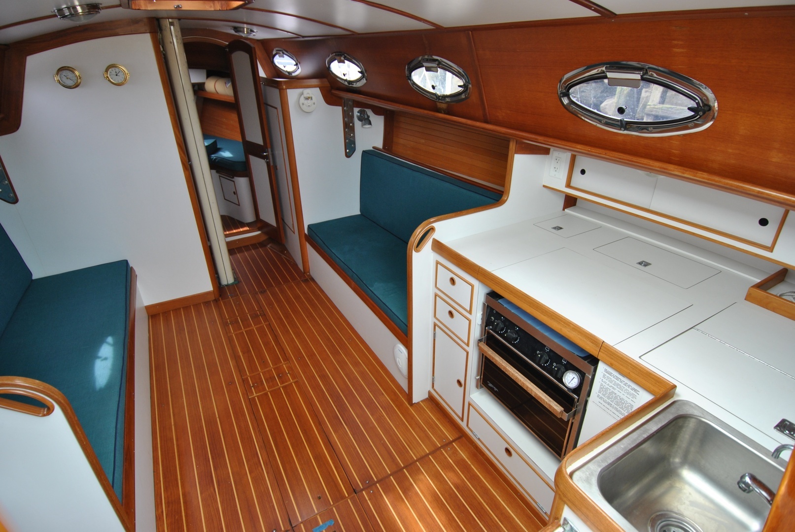 Salon Port