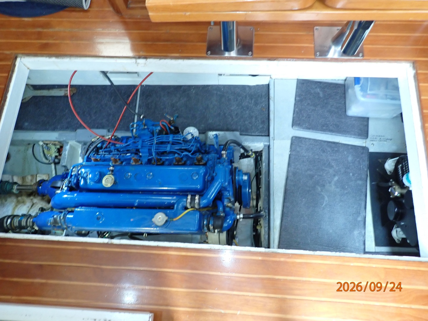 36' Monk engine room access