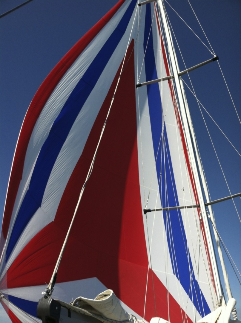 2004 Hallberg-Rassy 43 — photograph 3